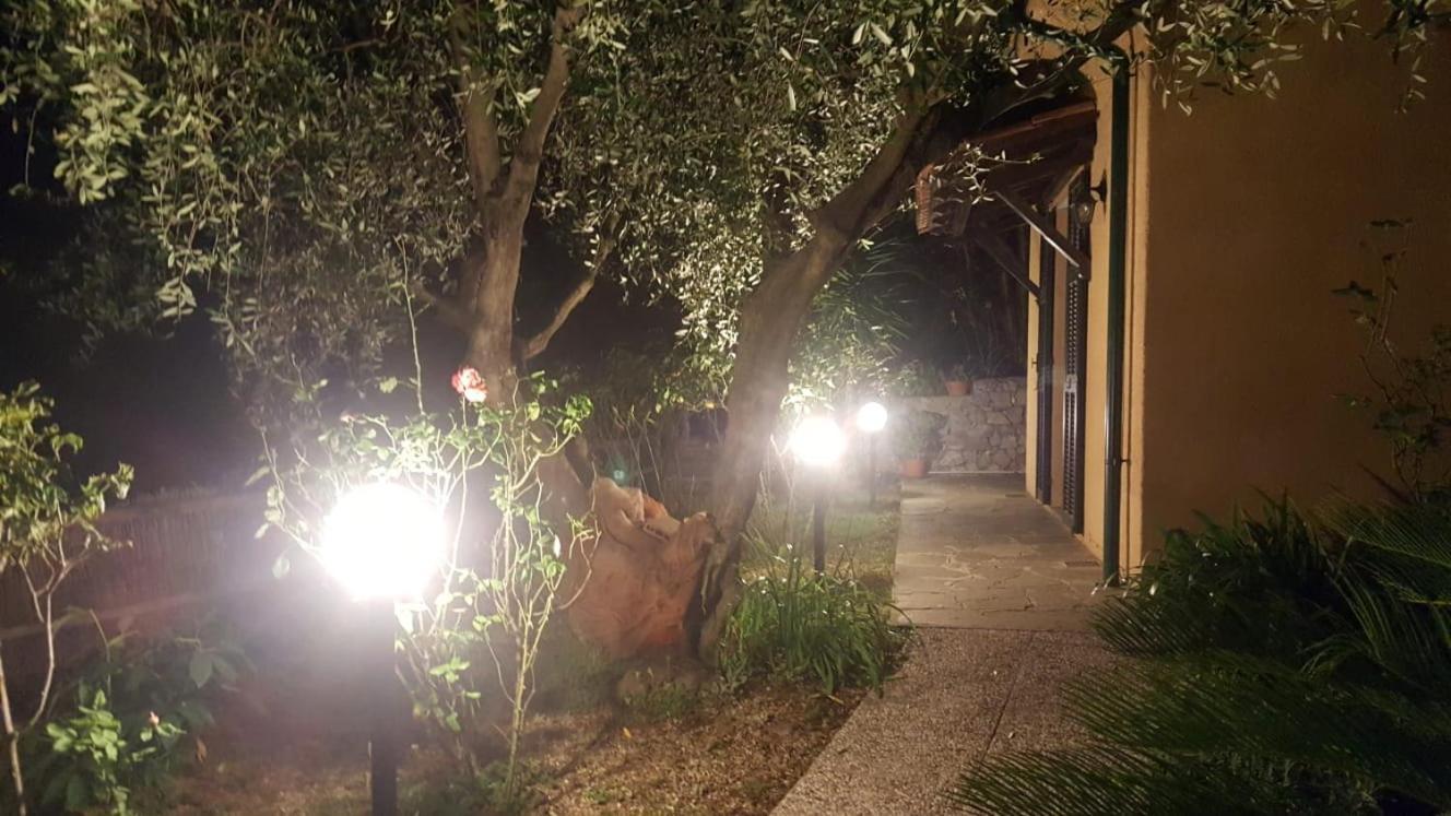 L'Uliveto D'Argento Bed & Breakfast Finale Ligure Exterior photo
